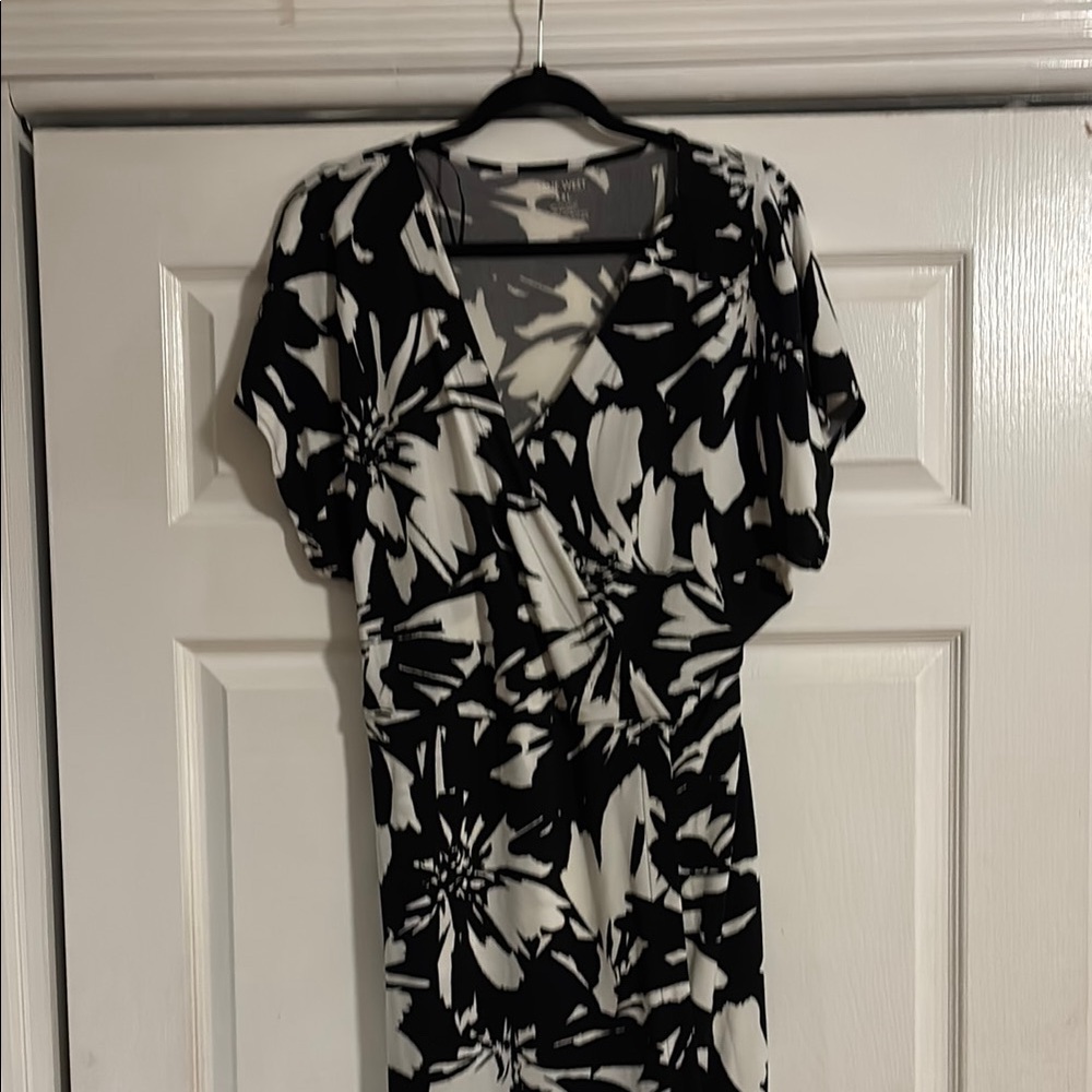 Chic Black and White Floral Dress